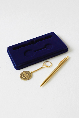 Флокированная упаковка под подарочный набор (ручка и брелок)