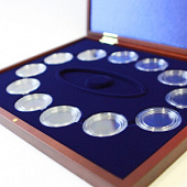 Футляр деревянный Volterra Uno (304х244х31 мм) для иностранных монет серии «Лунный календарь» (диаметр капсулы 44 мм). Вид 2