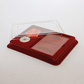 Сувенирная упаковка (181х142х22 мм) под медаль РФ d-32 мм и удостоверение (81х112х6 мм)