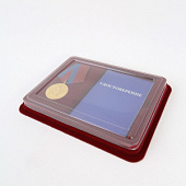 Сувенирная упаковка (181х142х22 мм) под медаль РФ d-32 мм и удостоверение (80х110х6 мм)