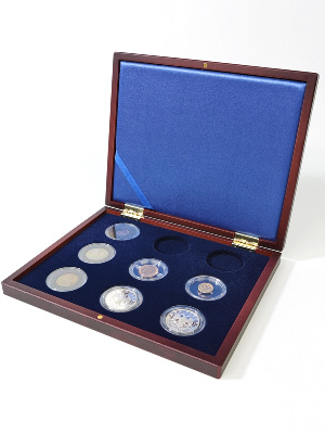 Деревянный футляр Volterra Smart (252х204х32 мм) для 9 монет в капсулах (диаметр 44 мм). Синий