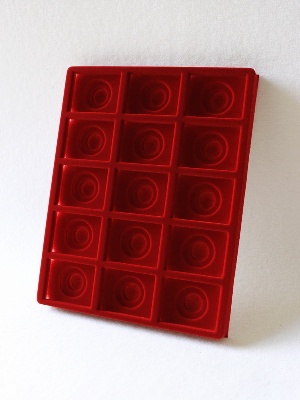 Вставка в кассету XL на 15 ячеек (49х64х10 мм) (под знаки с винтом) Вставка в кассету XL на 15 ячеек (49х64х10 мм) (под знаки с винтом)