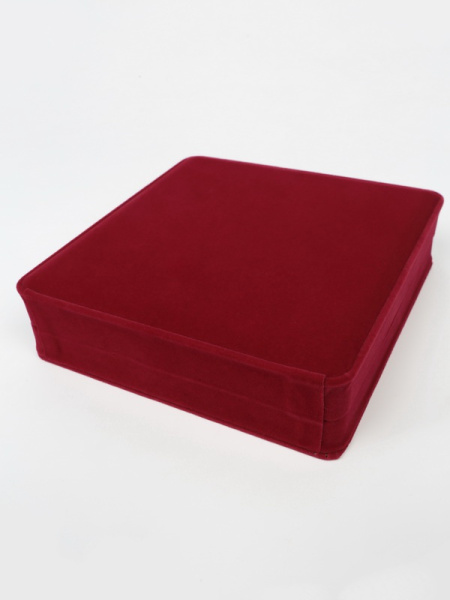 Футляр (186х192х50 мм) для 4 монет в капсулах (диаметр 74 мм), светло-бордовый  Футляр (186х192х50 мм) для 4 монет в капсулах (диаметр 74 мм), светло-бордовый