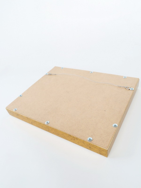 Багетная рамка S золотого цвета под 1 ячейку (209х270х18 мм) с поролоновой вставкой, тёмно-бордовый  Багетная рамка S золотого цвета под 1 ячейку (209х270х18 мм) с поролоновой вставкой, тёмно-бордовый