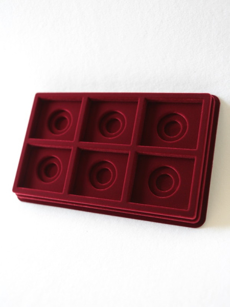 Планшет M (150х239х20 мм) на 6 ячеек (56х64х10 мм) (под знаки с винтом), тёмно-бордовый Планшет M (150х239х20 мм) на 6 ячеек (56х64х10 мм) (под знаки с винтом), тёмно-бордовый