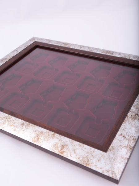 Багетная рамка S серебряно-коричневого цвета на 10 орденов с пятиугольной колодкой, тёмно-бордовый  Багетная рамка S серебряно-коричневого цвета на 10 орденов с пятиугольной колодкой, тёмно-бордовый