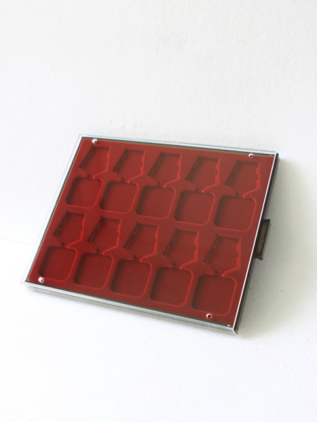 Кассета MB на 10 орденов с пятиугольной колодкой, светло-бордовый  Кассета MB на 10 орденов с пятиугольной колодкой, светло-бордовый