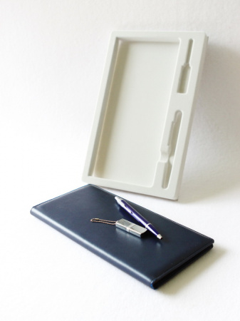 Флокированный ложемент для подарочного набора (планинг, ручка и флешка)