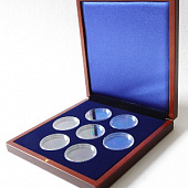 Деревянный футляр Volterra (190х196х32 мм) для 7 монет в капсулах (диаметр 46 мм). Синий