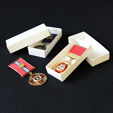 Коробки и тубы Коробки и тубы