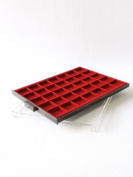 Кассета МВ на 35 ячеек (36,5х36,5х8 мм), светло-бордовый  Кассета МВ на 35 ячеек (36,5х36,5х8 мм), светло-бордовый