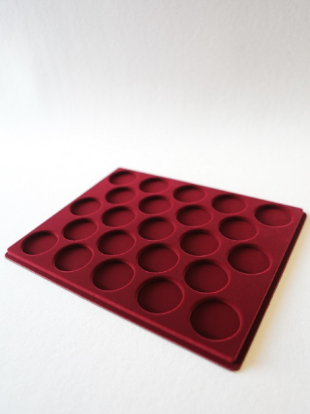 Планшет S (234х296х12 мм) для монет в капсулах d-44 мм (23 ячейки), тёмно-бордовый  Планшет S (234х296х12 мм) для монет в капсулах d-44 мм (23 ячейки), тёмно-бордовый