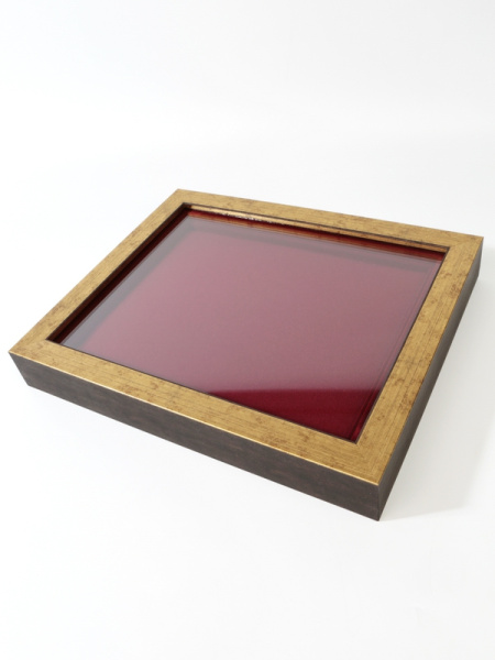 Багетная рамка S пластиковая под 1 ячейку (209х270х18 мм) с поролоновой вставкой. Вид 4, тёмно-бордовый  Багетная рамка S пластиковая под 1 ячейку (209х270х18 мм) с поролоновой вставкой. Вид 4, тёмно-бордовый