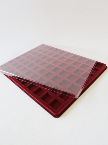 Планшет G (291х393х16 мм) на 70 ячеек (29х29х8 мм), тёмно-бордовый  Планшет G (291х393х16 мм) на 70 ячеек (29х29х8 мм), тёмно-бордовый