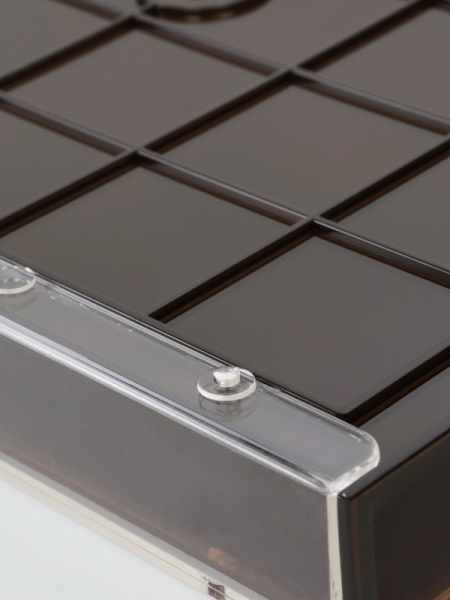 Кассета XL на 15 ячеек (63х49х10 мм) (под знаки с булавками), светло-бордовый  Кассета XL на 15 ячеек (63х49х10 мм) (под знаки с булавками), светло-бордовый