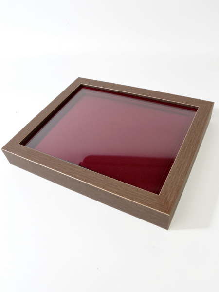 Багетная рамка S пластиковая под 1 ячейку (209х270х18 мм) с поролоновой вставкой. Вид 6, тёмно-бордовый  Багетная рамка S пластиковая под 1 ячейку (209х270х18 мм) с поролоновой вставкой. Вид 6, тёмно-бордовый